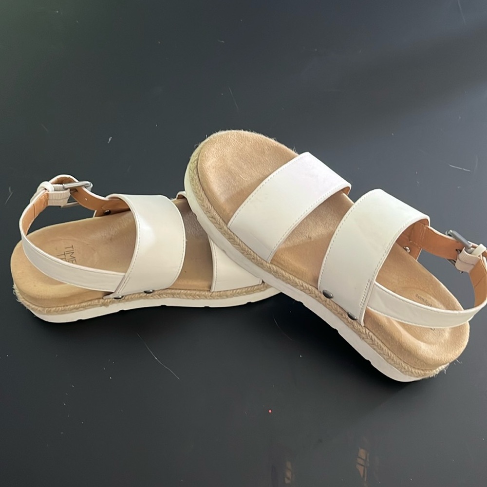 Time and Tru casual white sandals